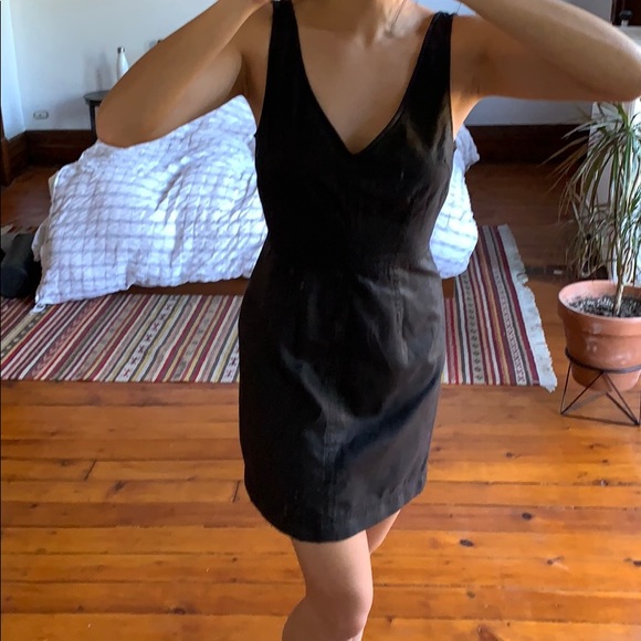 Low Back Black Mini Dress Urban Outfitters Sz 2 - Picture 3 of 4